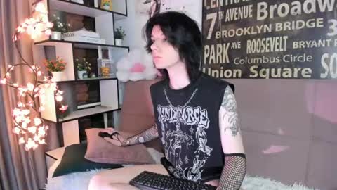 Matthew online show from 06-11-26, 05:16