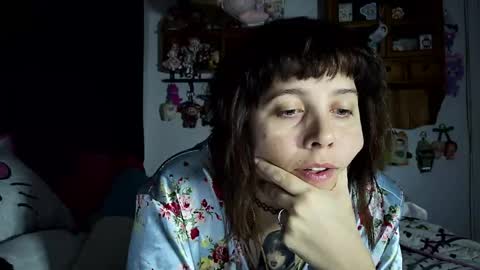lunarqueen420 online show from 05-02-26, 12:48