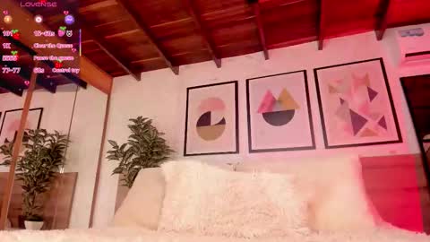 Luna Ruso  online show from 02-12-26, 08:04