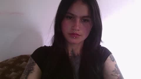 Snapshot of lunatica_2000 chatting on 01-10-25, 04:51 Luna online show from 01-10-25, 04:51