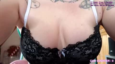 Luna  powered by bitch dust online show from 01-12-26, 11:37