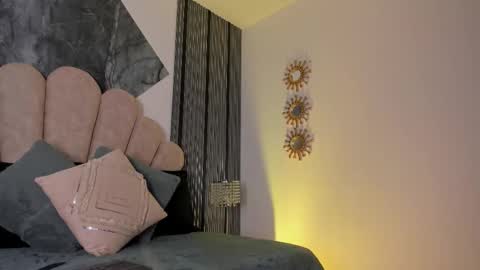 Luna   online show from 03-20-26, 03:00