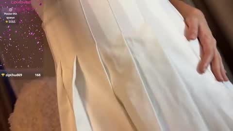 Luna online show from 02-07-26, 05:11