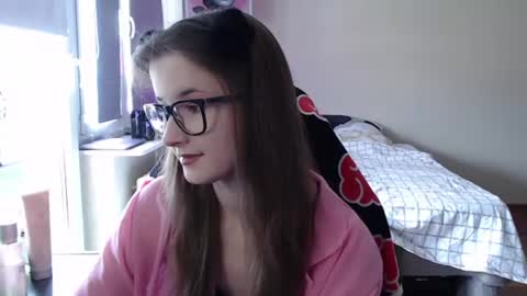 Snapshot of lunaxcherry chatting on 06-14-26, 11:12 LunaXcherry online show from 06-14-26, 11:12