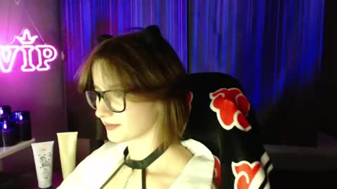 Snapshot of lunaxcherry chatting on 07-28-26, 07:39 LunaXcherry online show from 07-28-26, 07:39