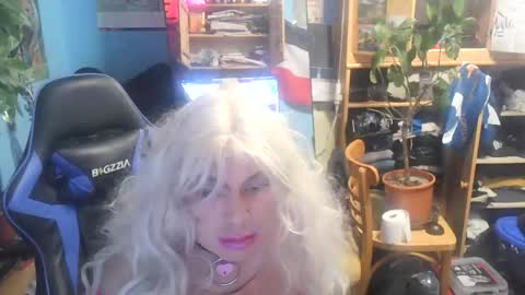 LunaXXX online show from 04-02-26, 08:17