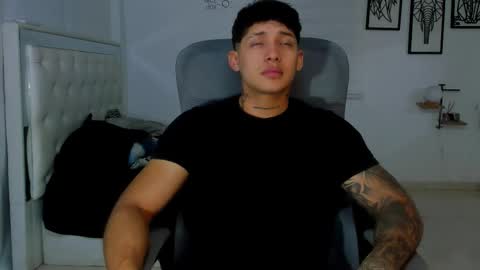 Lunay online show from 03-25-26, 01:22