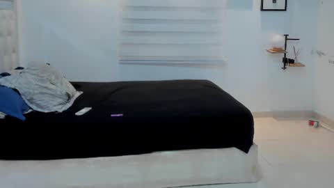 Lunay online show from 06-23-26, 01:14