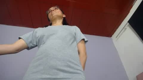 Snapshot of lunitaqueen_ chatting on 06-13-26, 05:16 Luna Tamara online show from 06-13-26, 05:16