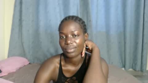 luo_queen online show from 10-08-25, 11:19