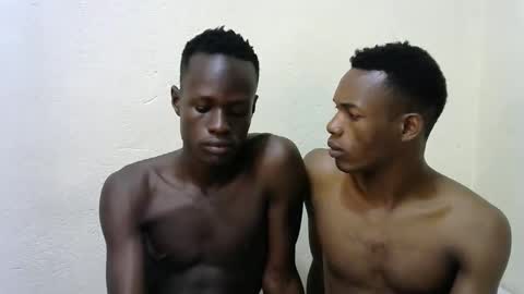 Snapshot of luoislove chatting on 05-10-26, 06:57 luoislove online show from 05-10-26, 06:57