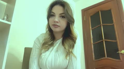 Snapshot of lupearredla chatting on 02-09-26, 08:51 Anna online show from 02-09-26, 08:51