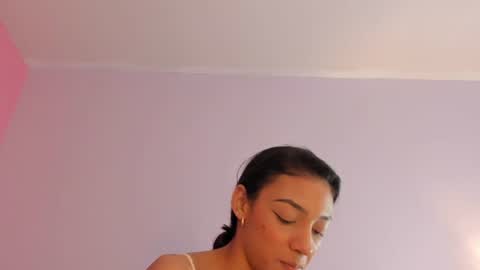 Snapshot of lupeebony chatting on 06-25-26, 08:02 lupe online show from 06-25-26, 08:02