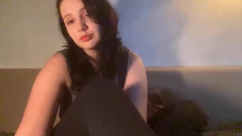 Snapshot of lurasiemers chatting on 02-19-26, 02:13 Lora online show from 02-19-26, 02:13