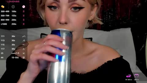 your sweet Liana online show from 10-31-25, 07:59