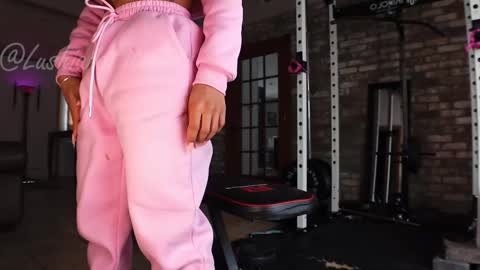 SHOWS ALL MONDAY WEDNESDAYFRIDAYSATURDAY  IN THE MORNING online show from 02-19-25, 04:33