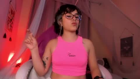 Luci   online show from 06-26-26, 12:04