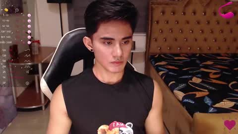 Snapshot of lustdesirex19 chatting on 03-01-25, 01:40 David online show from 03-01-25, 01:40