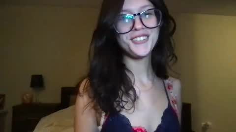 Liv 3 online show from 03-01-25, 04:26