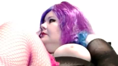 Snapshot of lustfullslut chatting on 12-30-24, 11:06 WIDEHOLES online show from 12-30-24, 11:06