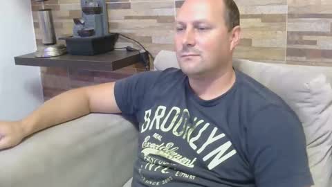 lustonfan online show from 04-01-26, 01:41