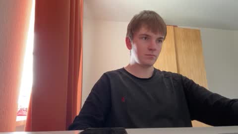 Nik online show from 11-05-25, 11:43