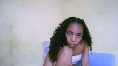 Snapshot of lutchia chatting on 09-22-25, 03:58 lutchia online show from 09-22-25, 03:58