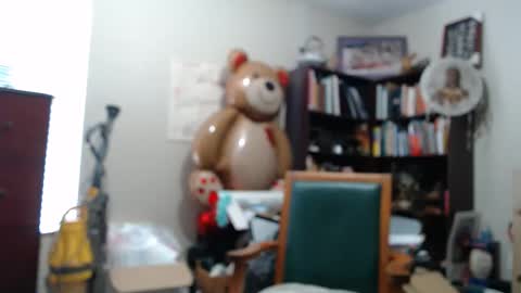 Snapshot of luv2bnakedallthetime chatting on 05-21-26, 03:30 Tony online show from 05-21-26, 03:30
