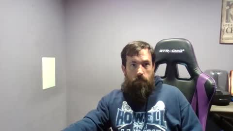 Snapshot of luv2likslit611455 chatting on 10-21-25, 08:15 Luv2likslit online show from 10-21-25, 08:15