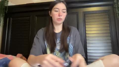 luvrxstarx online show from 03-25-26, 12:05