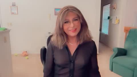 Britney online show from 11-14-25, 07:34