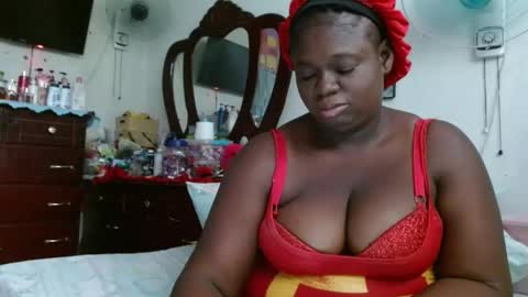 Snapshot of luvsher chatting on 12-27-24, 10:05 Shereena Contact me Sherbunnyboo online show from 12-27-24, 10:05