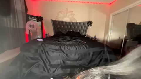 luvvlee online show from 03-21-26, 12:54