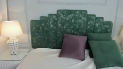 Snapshot of lux_bitchx chatting on 06-25-26, 02:22 lux_bitchx online show from 06-25-26, 02:22