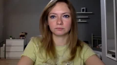 Millie online show from 11-05-25, 11:27