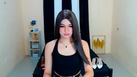 queen lux online show from 09-28-25, 03:01