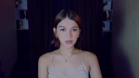 queen lux online show from 05-06-26, 11:59