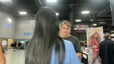 luxcher22 online show from 10-25-25, 06:13