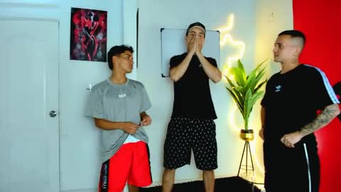 Jackson and Matt online show from 04-11-26, 01:43