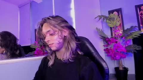 Luxiel 3 online show from 12-02-25, 09:54