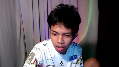 Snapshot of luxirfy_xx chatting on 07-22-26, 04:32 luxirfy online show from 07-22-26, 04:32