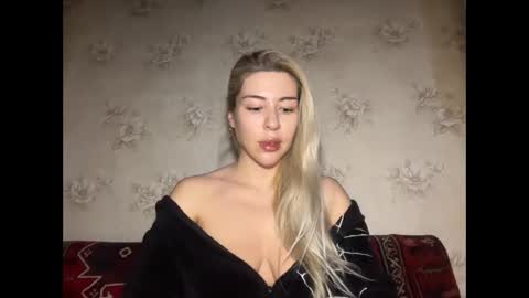 LuxSonyaStar online show from 12-20-25, 12:45