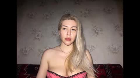 LuxSonyaStar online show from 05-16-26, 08:07