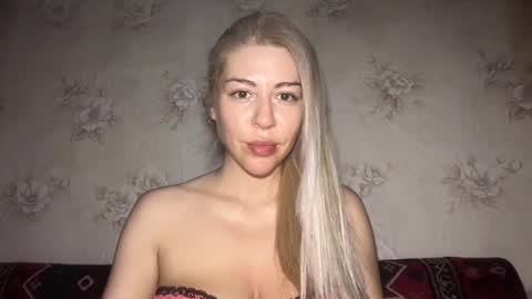 Snapshot of luxsonyastar chatting on 06-24-26, 12:48 LuxSonyaStar online show from 06-24-26, 12:48