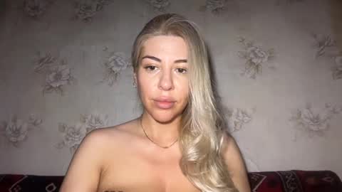 Snapshot of luxsonyastar chatting on 07-14-26, 08:47 LuxSonyaStar online show from 07-14-26, 08:47