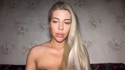 Snapshot of luxsonyastar chatting on 07-28-26, 07:50 LuxSonyaStar online show from 07-28-26, 07:50