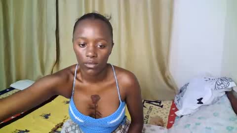 Snapshot of luxurydarkqueennyxa chatting on 06-30-26, 06:42 sexy queen online show from 06-30-26, 06:42