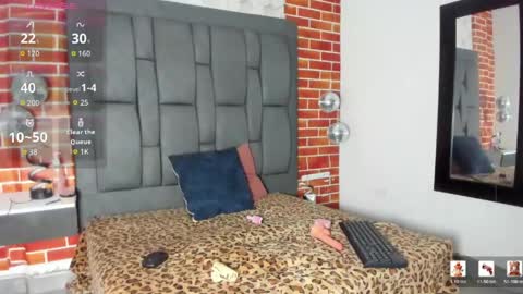 Snapshot of luxuryheavenn chatting on 05-26-26, 06:37 luxuryheavenn online show from 05-26-26, 06:37