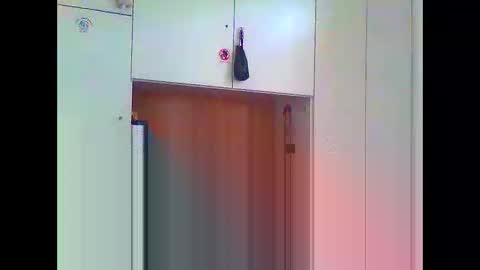 luxx72boy online show from 04-18-26, 09:13