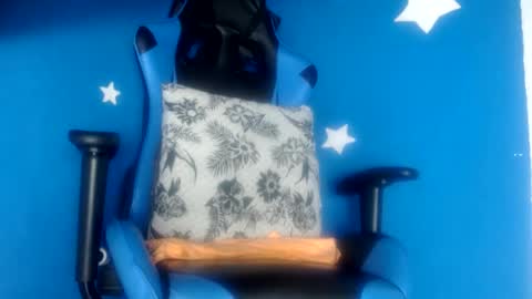 Snapshot of luzzy_cam chatting on 07-05-26, 09:22 luzzy I hope your visit and that we manage to get very hot online show from 07-05-26, 09:22